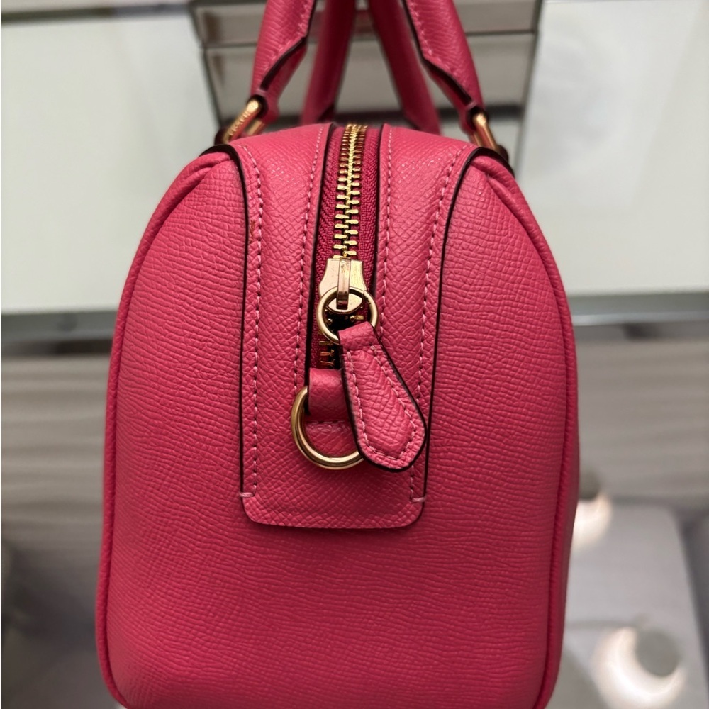 Authentic Coach Pink Mini Bennett/Excellent Condition - Picture 3 of 10